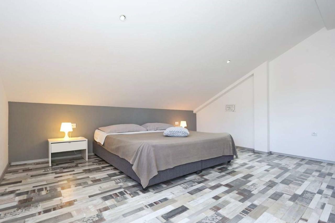 Apartment Natali Zadar